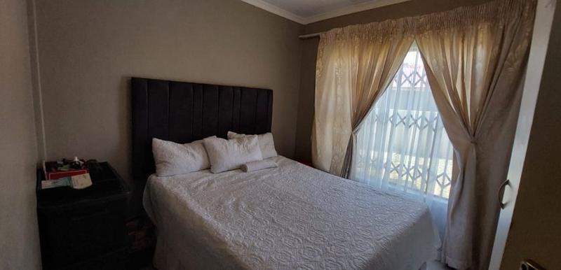3 Bedroom Property for Sale in Rosslyn Gauteng