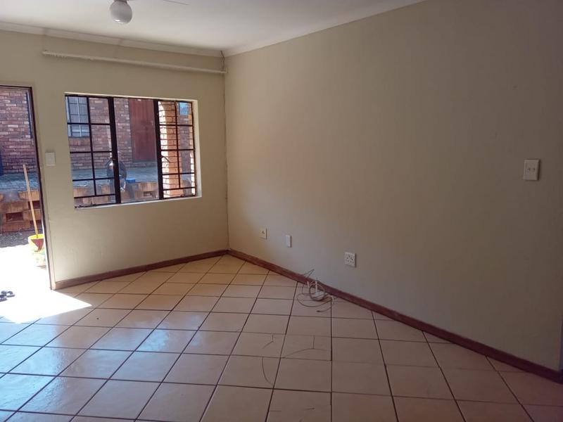 2 Bedroom Property for Sale in Philip Nel Park Gauteng