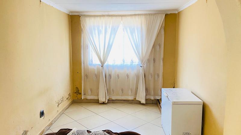 3 Bedroom Property for Sale in Lenasia South Gauteng
