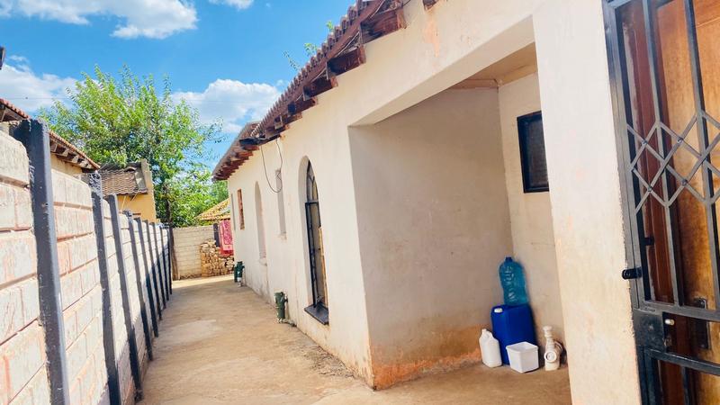 3 Bedroom Property for Sale in Lenasia South Gauteng