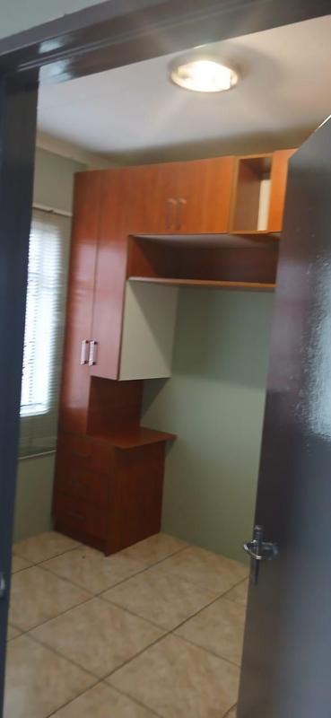 2 Bedroom Property for Sale in Fleurhof Gauteng