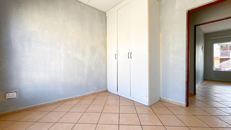 2 Bedroom Property for Sale in Groblerpark Gauteng