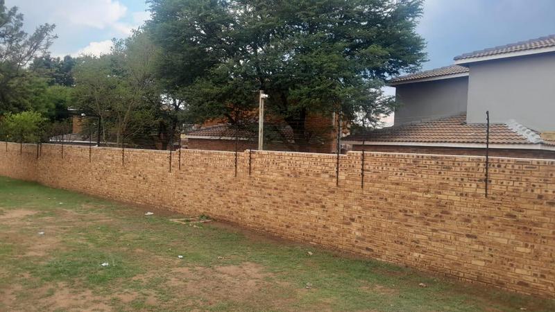 2 Bedroom Property for Sale in Groblerpark Gauteng