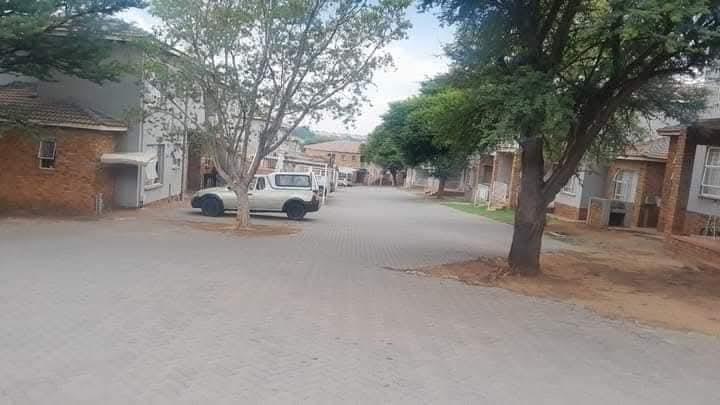 2 Bedroom Property for Sale in Groblerpark Gauteng