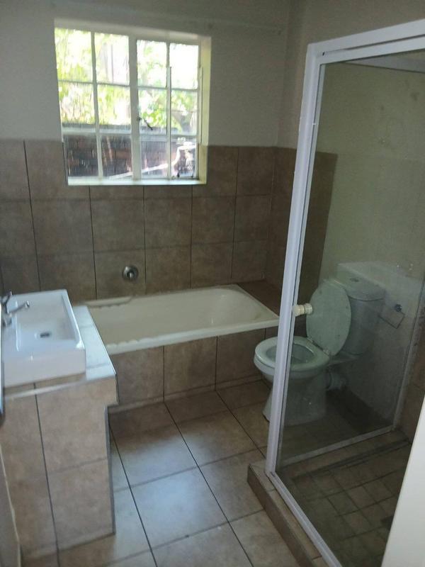 3 Bedroom Property for Sale in Bramley Park Gauteng