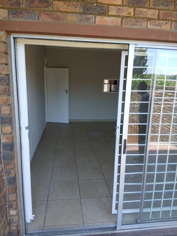 3 Bedroom Property for Sale in Bramley Park Gauteng