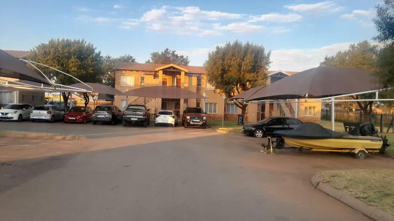 2 Bedroom Property for Sale in Protea Glen Gauteng