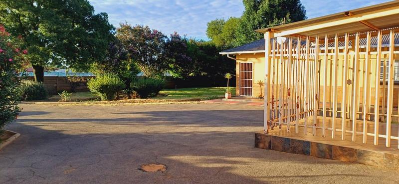 3 Bedroom Property for Sale in Finsbury Gauteng