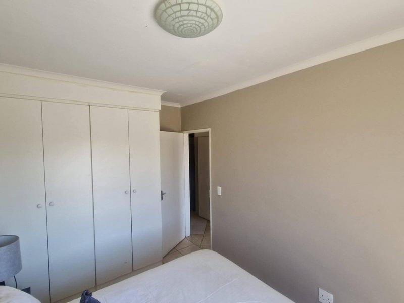 2 Bedroom Property for Sale in Green Hills Gauteng