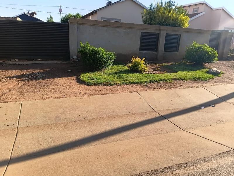 2 Bedroom Property for Sale in Savanna City Gauteng