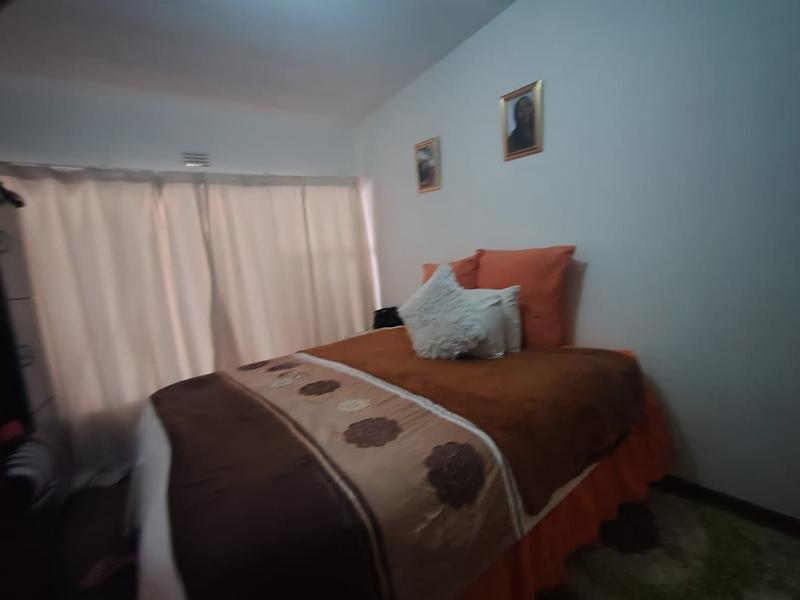 2 Bedroom Property for Sale in Luipaardsvlei Gauteng