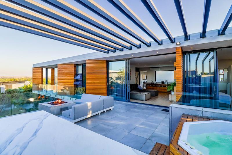 6 Bedroom Property for Sale in Midstream Ridge Gauteng