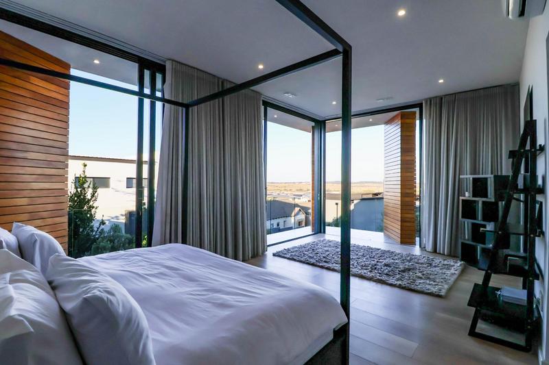 6 Bedroom Property for Sale in Midstream Ridge Gauteng