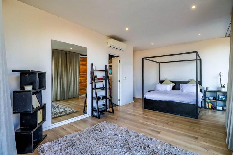 6 Bedroom Property for Sale in Midstream Ridge Gauteng