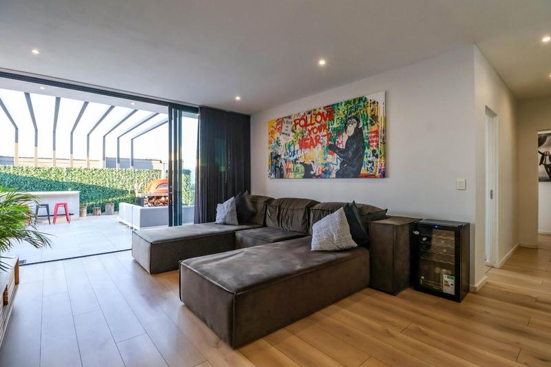 6 Bedroom Property for Sale in Midstream Ridge Gauteng