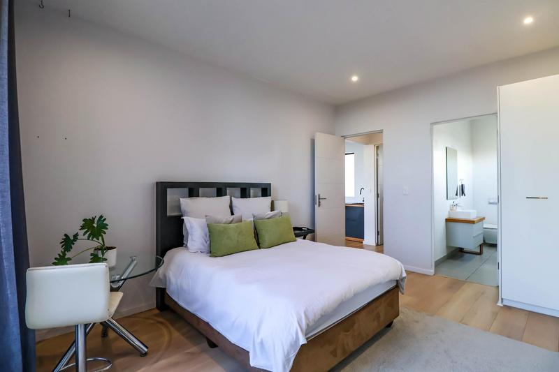 6 Bedroom Property for Sale in Midstream Ridge Gauteng