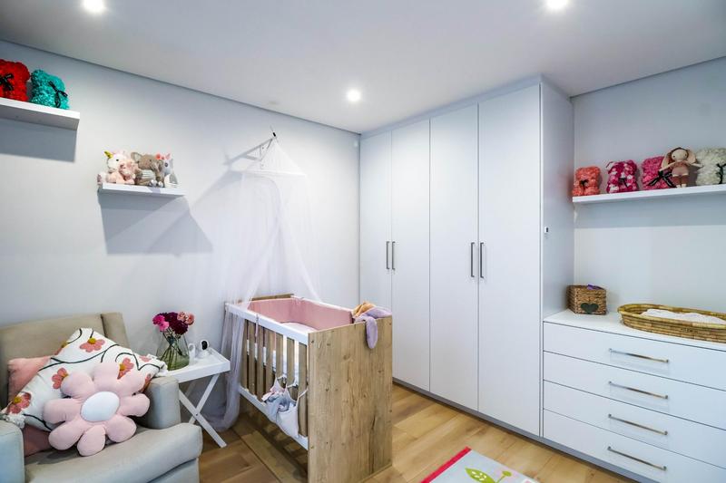 6 Bedroom Property for Sale in Midstream Ridge Gauteng