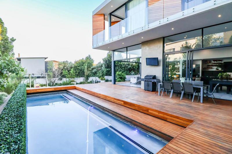 6 Bedroom Property for Sale in Midstream Ridge Gauteng