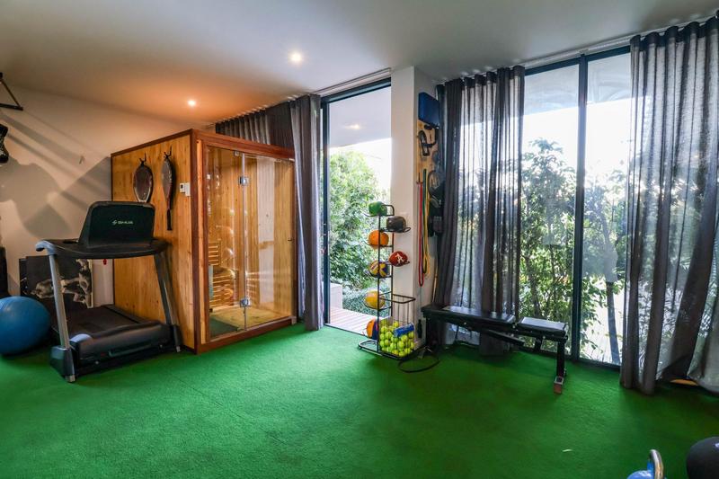 6 Bedroom Property for Sale in Midstream Ridge Gauteng