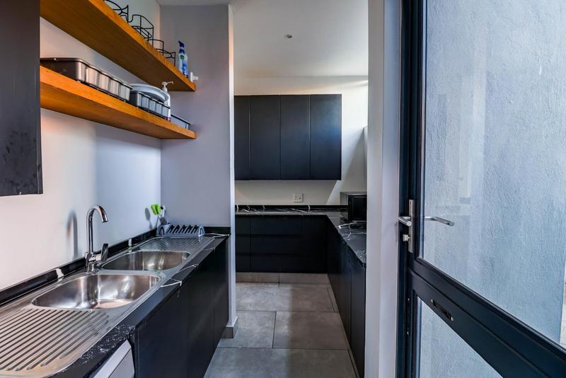 6 Bedroom Property for Sale in Midstream Ridge Gauteng