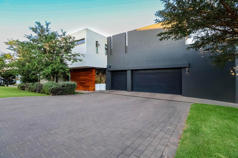 6 Bedroom Property for Sale in Midstream Ridge Gauteng