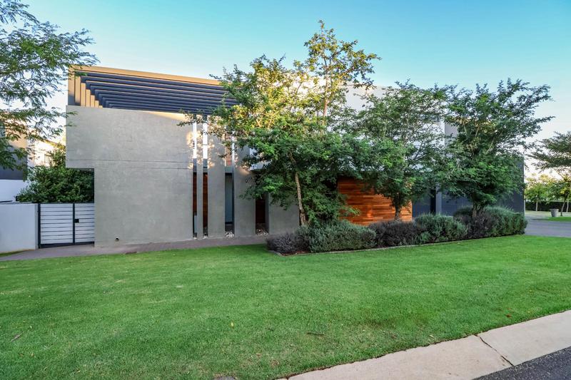 6 Bedroom Property for Sale in Midstream Ridge Gauteng