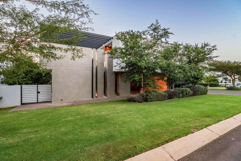 6 Bedroom Property for Sale in Midstream Ridge Gauteng