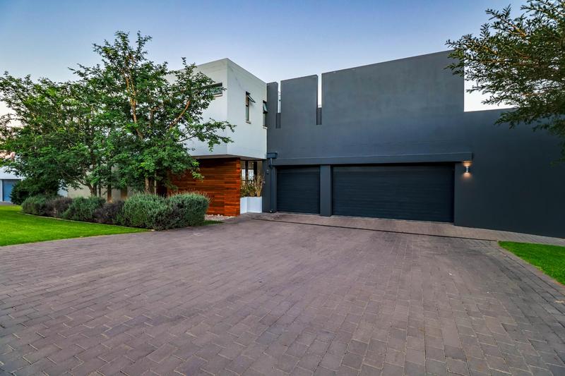 6 Bedroom Property for Sale in Midstream Ridge Gauteng