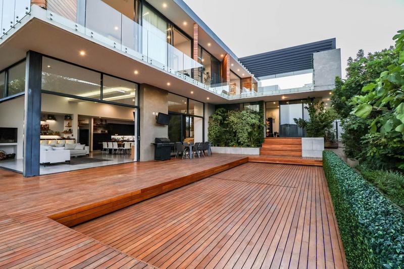 6 Bedroom Property for Sale in Midstream Ridge Gauteng