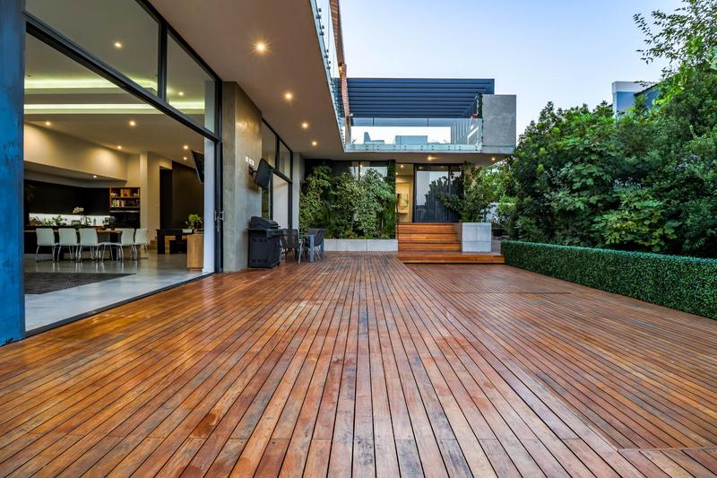 6 Bedroom Property for Sale in Midstream Ridge Gauteng