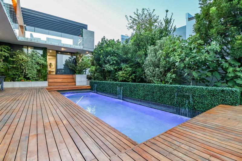 6 Bedroom Property for Sale in Midstream Ridge Gauteng