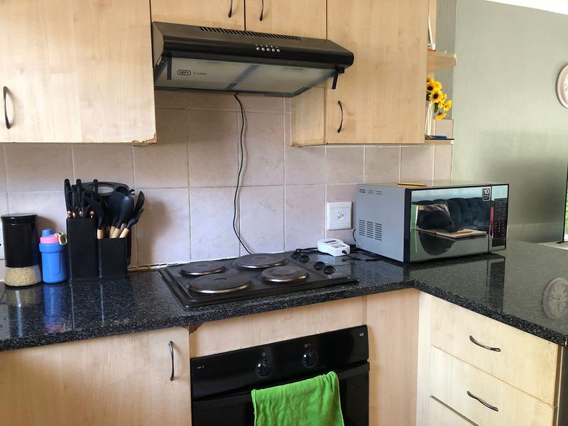 2 Bedroom Property for Sale in Wilgeheuwel Gauteng