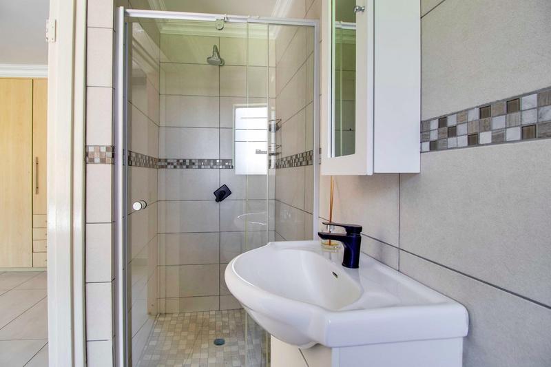 9 Bedroom Property for Sale in Ruimsig Gauteng