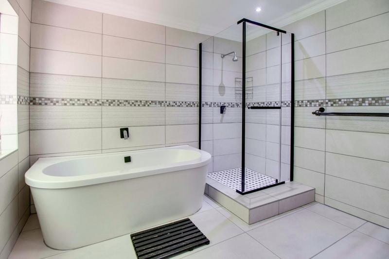 9 Bedroom Property for Sale in Zonnehoewe A H Gauteng