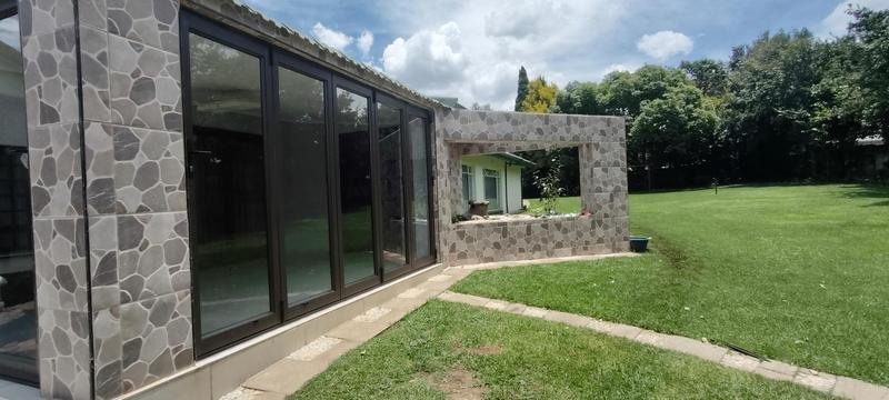 To Let 5 Bedroom Property for Rent in Eastleigh Ridge Gauteng