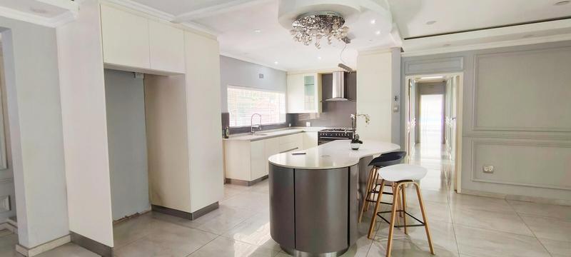 To Let 5 Bedroom Property for Rent in Eastleigh Ridge Gauteng