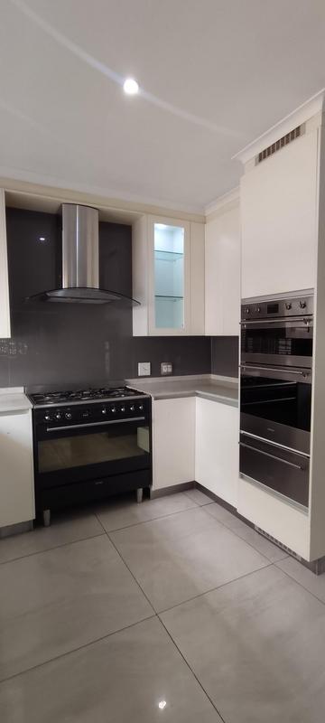 To Let 5 Bedroom Property for Rent in Eastleigh Ridge Gauteng