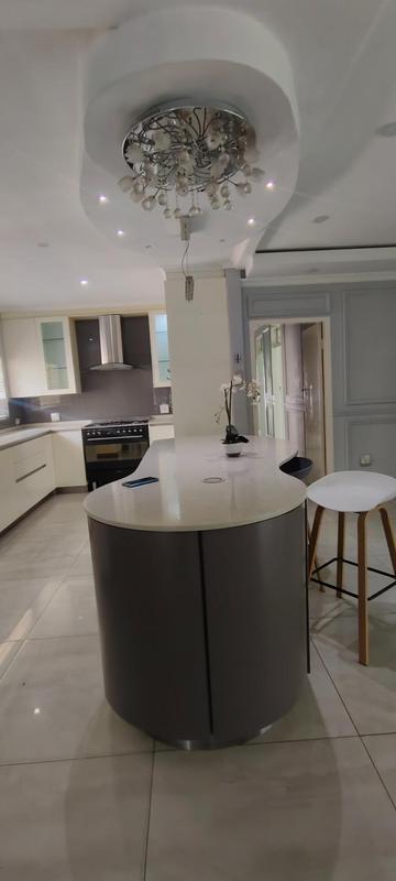 To Let 5 Bedroom Property for Rent in Eastleigh Ridge Gauteng