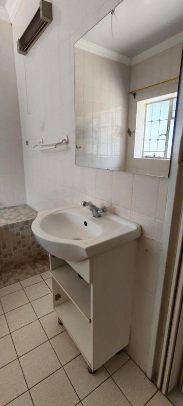 To Let 5 Bedroom Property for Rent in Eastleigh Ridge Gauteng
