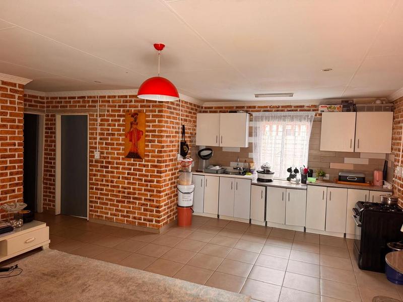 To Let 2 Bedroom Property for Rent in Kensington Gauteng