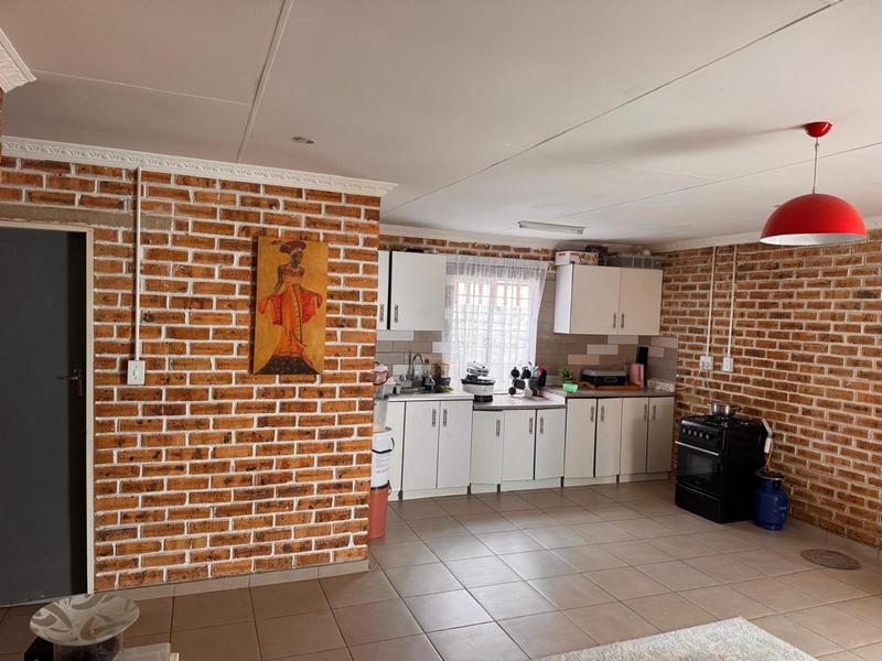 To Let 2 Bedroom Property for Rent in Kensington Gauteng