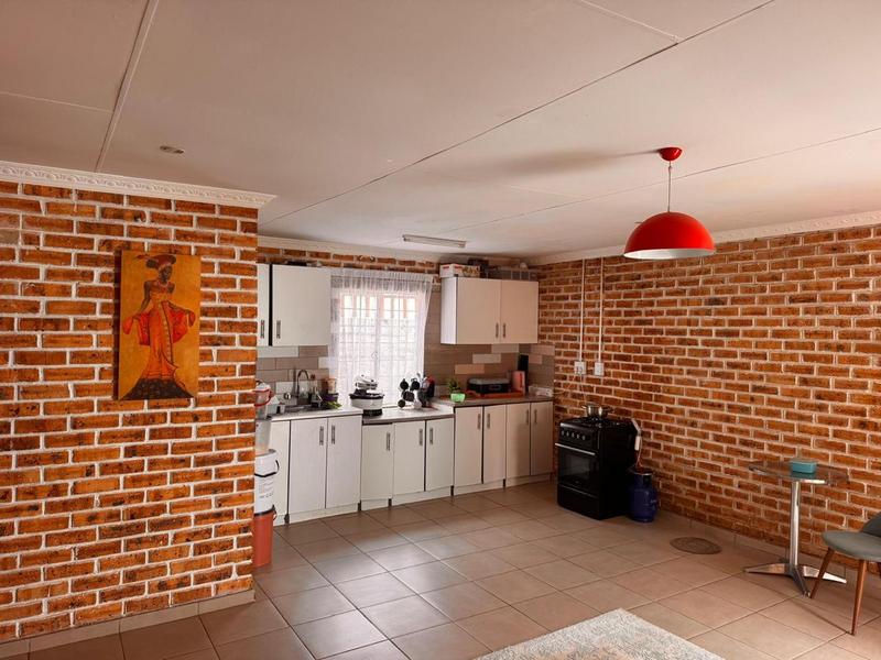 To Let 2 Bedroom Property for Rent in Kensington Gauteng