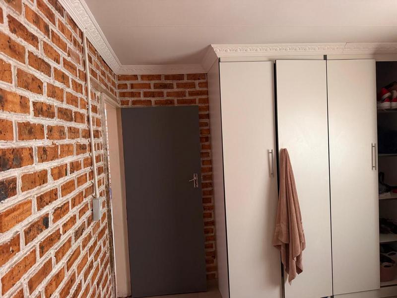 To Let 2 Bedroom Property for Rent in Kensington Gauteng