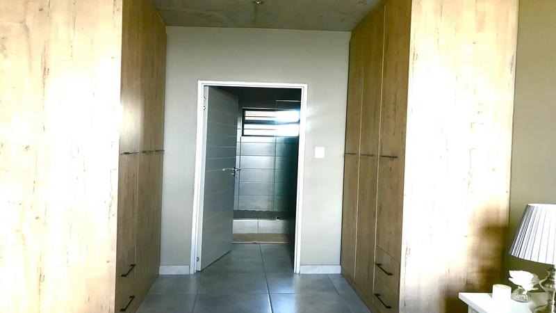 To Let 2 Bedroom Property for Rent in Equestria Gauteng