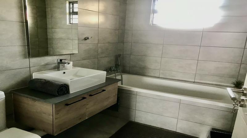 To Let 2 Bedroom Property for Rent in Equestria Gauteng