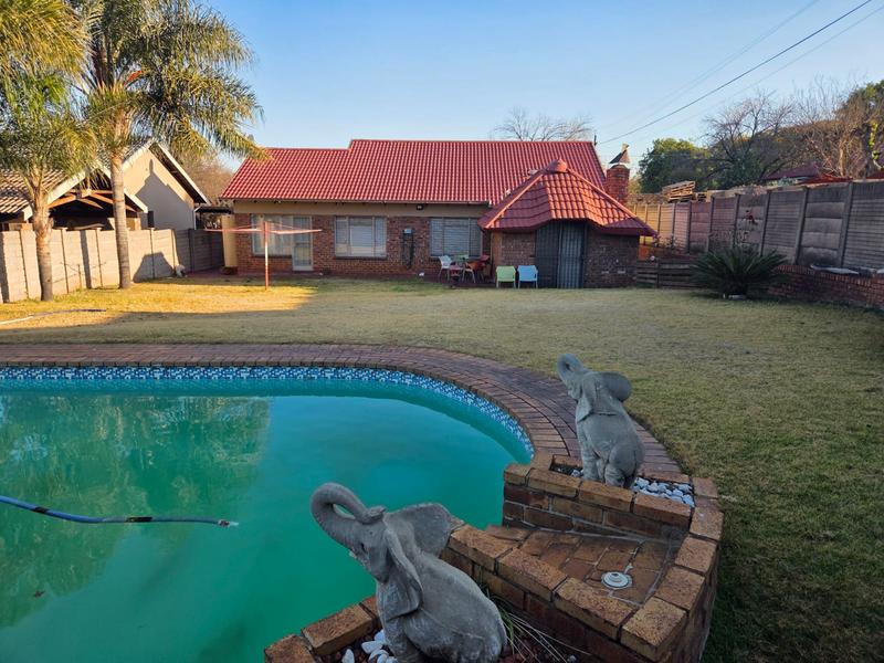 3 Bedroom Property for Sale in Valhalla Gauteng