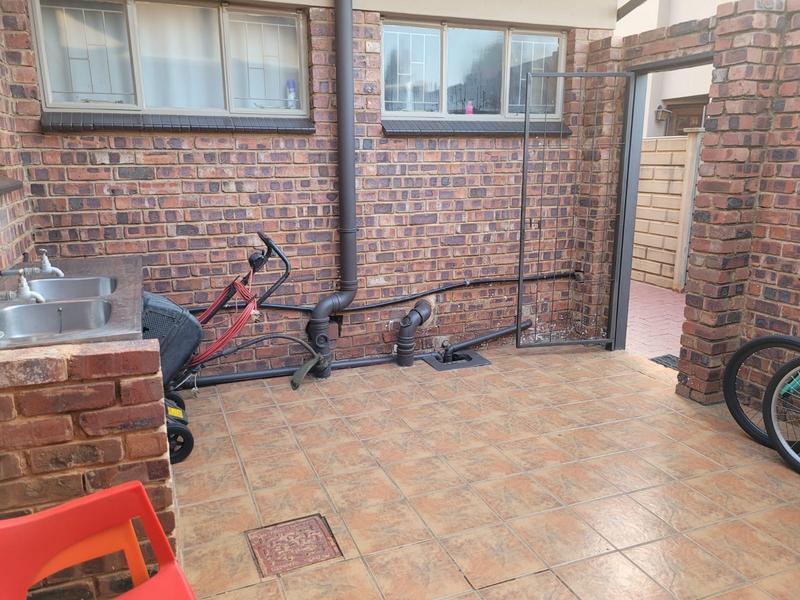 3 Bedroom Property for Sale in Valhalla Gauteng