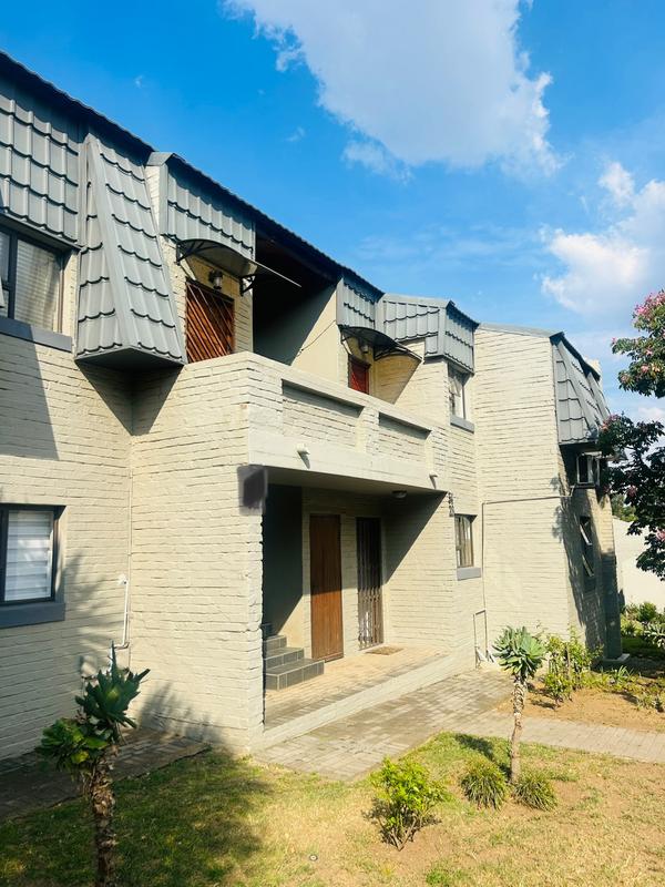 2 Bedroom Property for Sale in Bryanston Gauteng