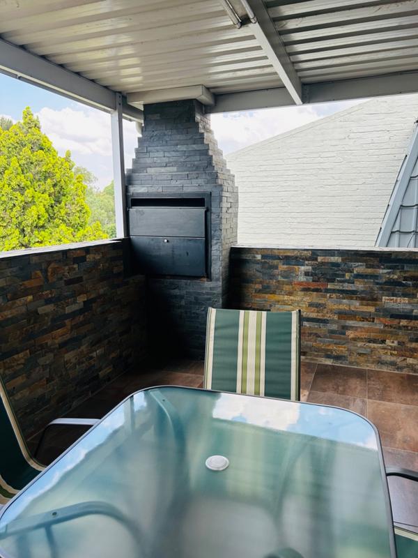 2 Bedroom Property for Sale in Bryanston Gauteng