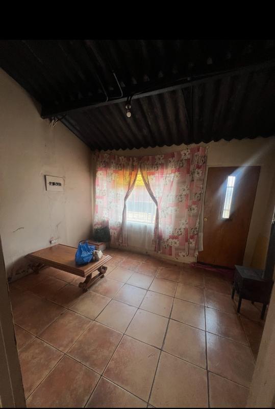 6 Bedroom Property for Sale in Tembisa Central Gauteng